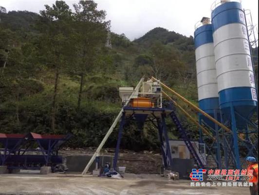 山推建友攪拌站參與怒江美麗公路項目建設