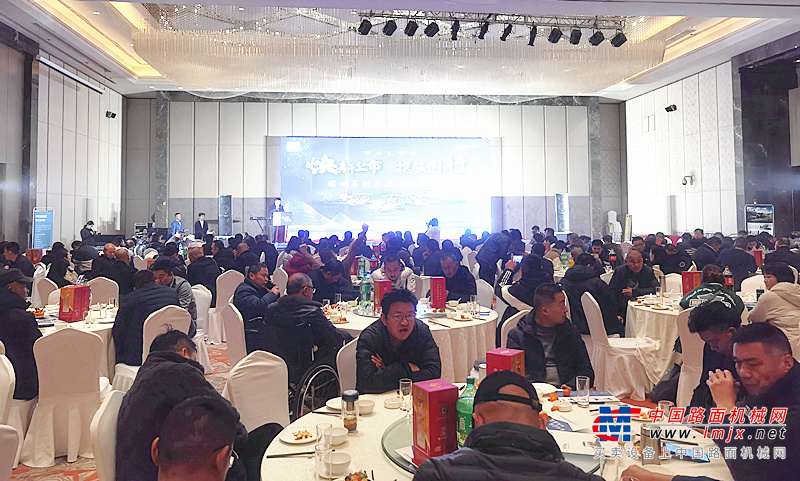 力争开门红 徐州广晟行携手沃尔沃举办国四新品发布会