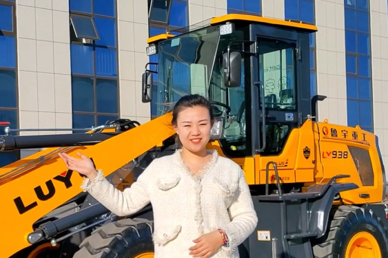 鲁宇重工 ZL938加高臂 国四抓草机 产品介绍