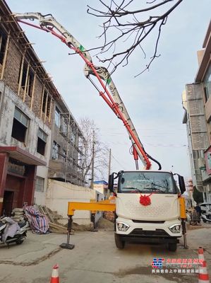 瞧好了！徐工33米泵車，給新農村建設開路