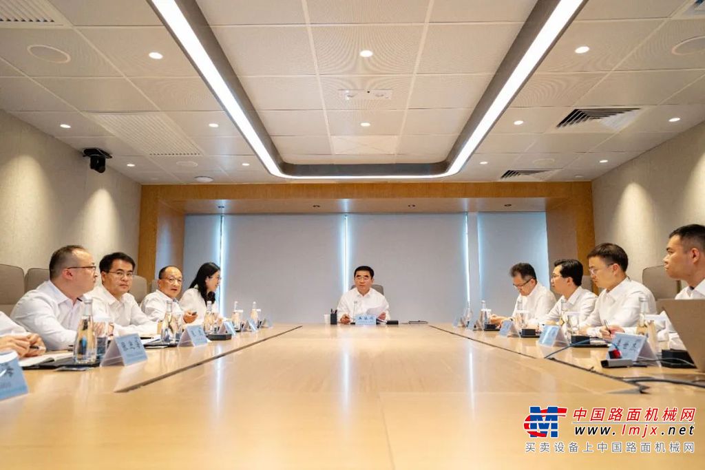 满慎刚到香港调研：打造实业资本双轮驱动、国内国际双循环发展的战略支撑平台