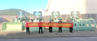 山東臨工13台L956HEV定製電裝交付生物質發電企業，開啟綠色租賃新篇章
